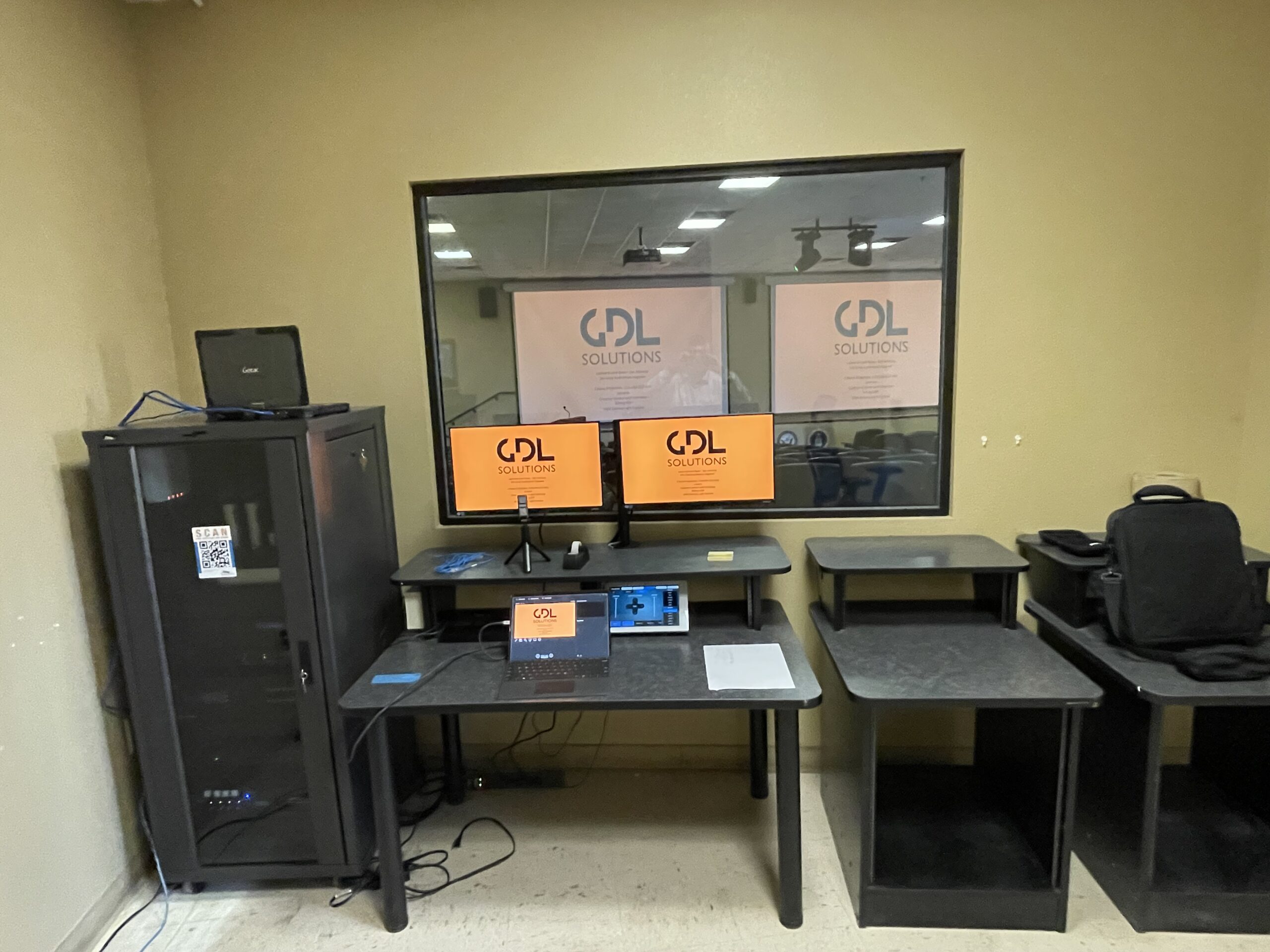 GDLPRO integrated AV room
